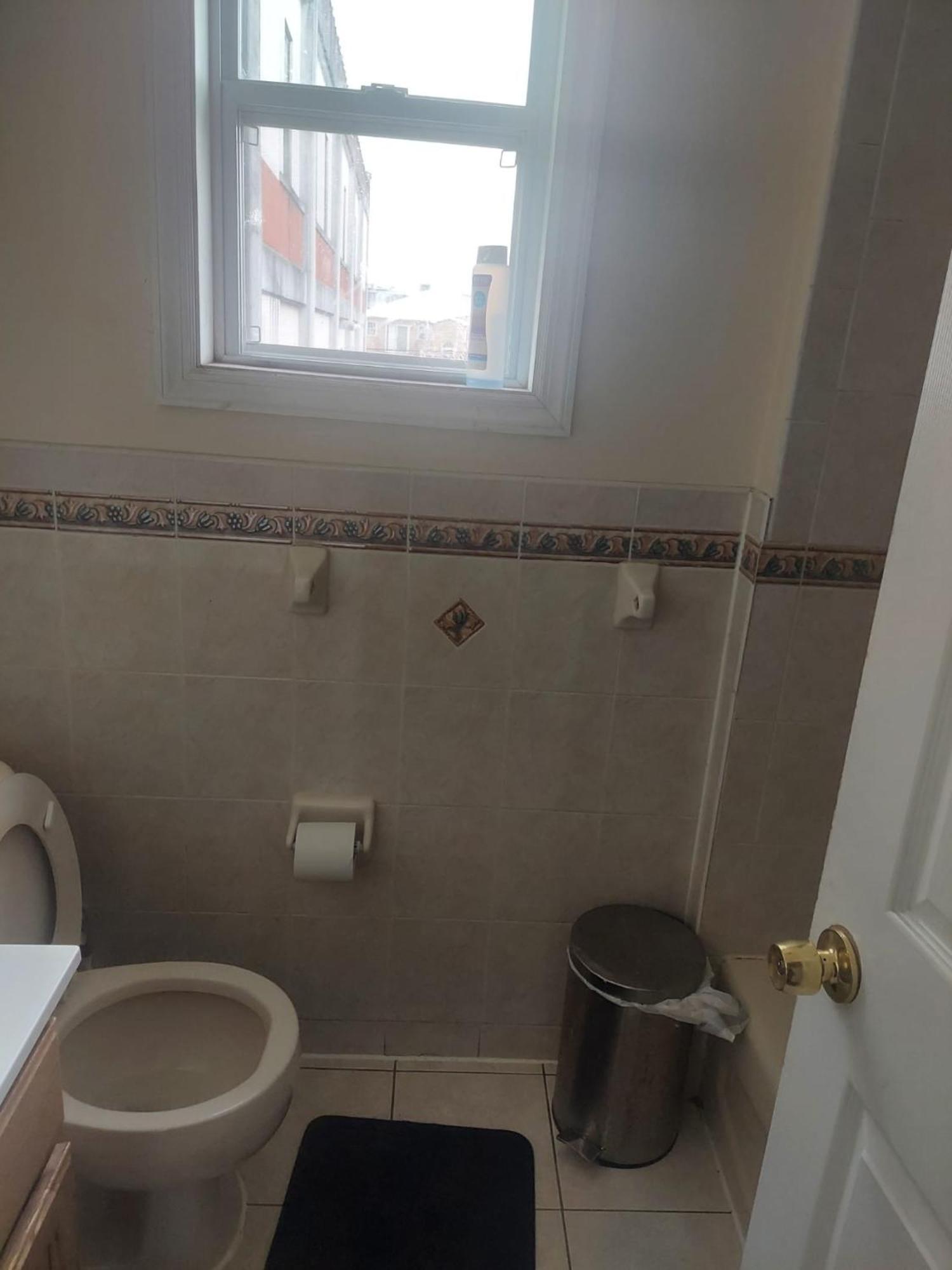 Crystal Room 1 Guest House Near 12Mins To Ewr Airport / Prudential / Njit / Penn Station Newark Dış mekan fotoğraf