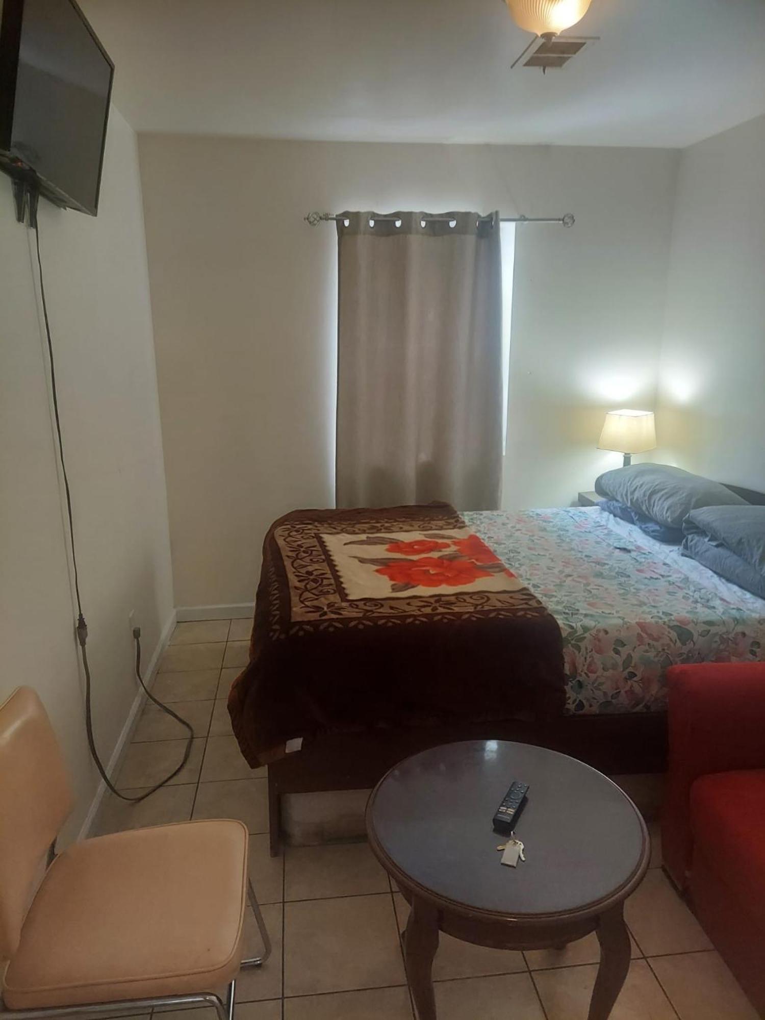 Crystal Room 1 Guest House Near 12Mins To Ewr Airport / Prudential / Njit / Penn Station Newark Dış mekan fotoğraf