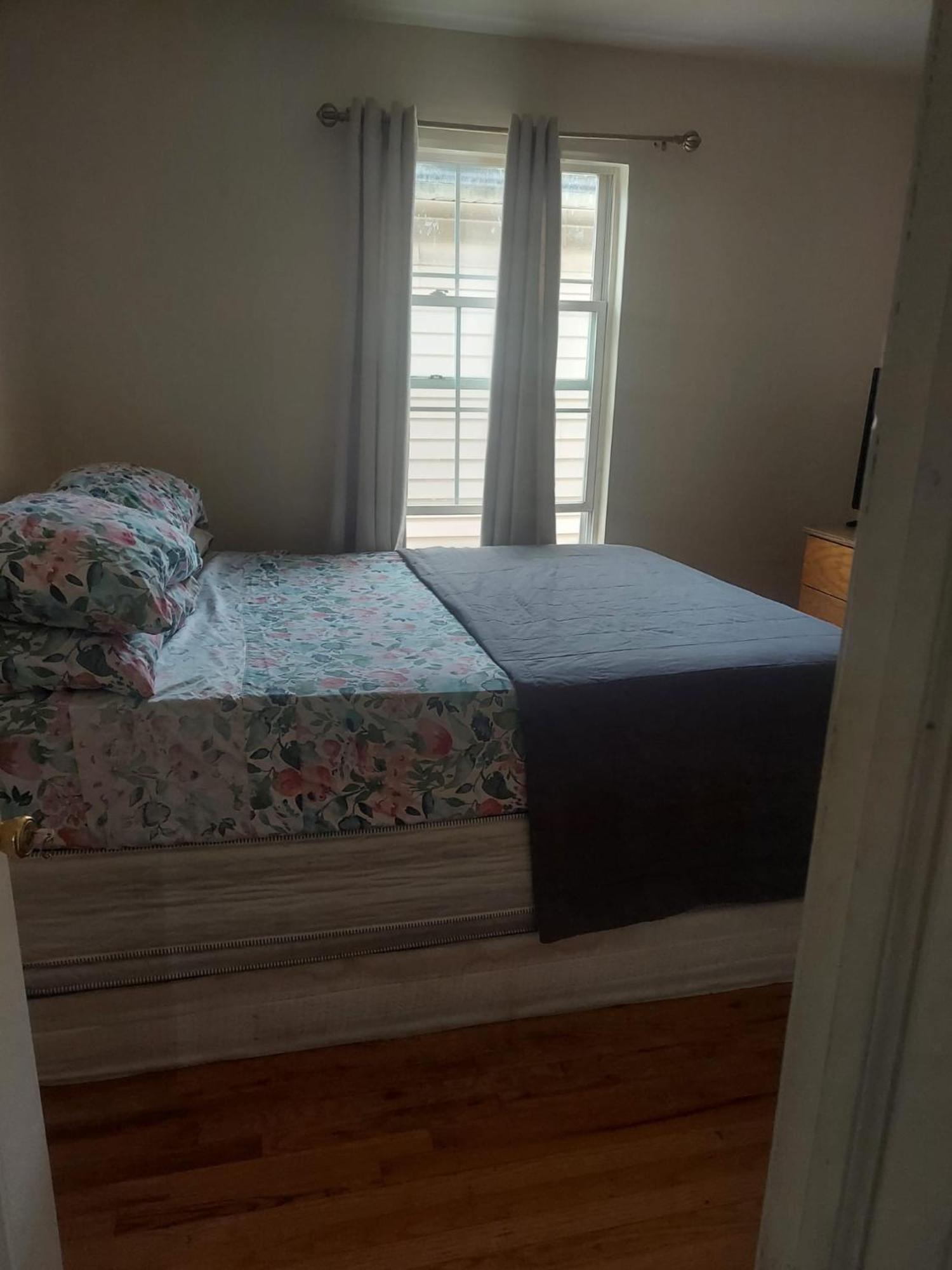 Crystal Room 1 Guest House Near 12Mins To Ewr Airport / Prudential / Njit / Penn Station Newark Dış mekan fotoğraf